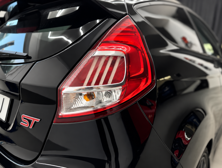 Detalhe Polido do Farolim Ford Fiesta ST