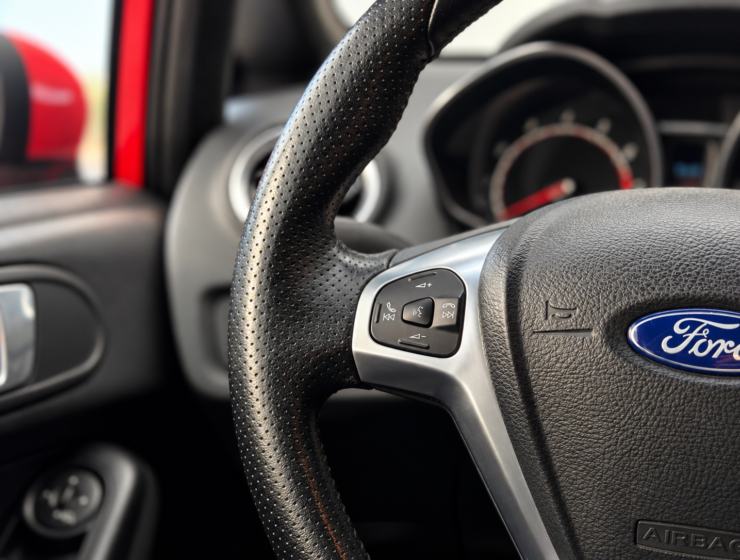 Detalhe do Volante Ford em Foco